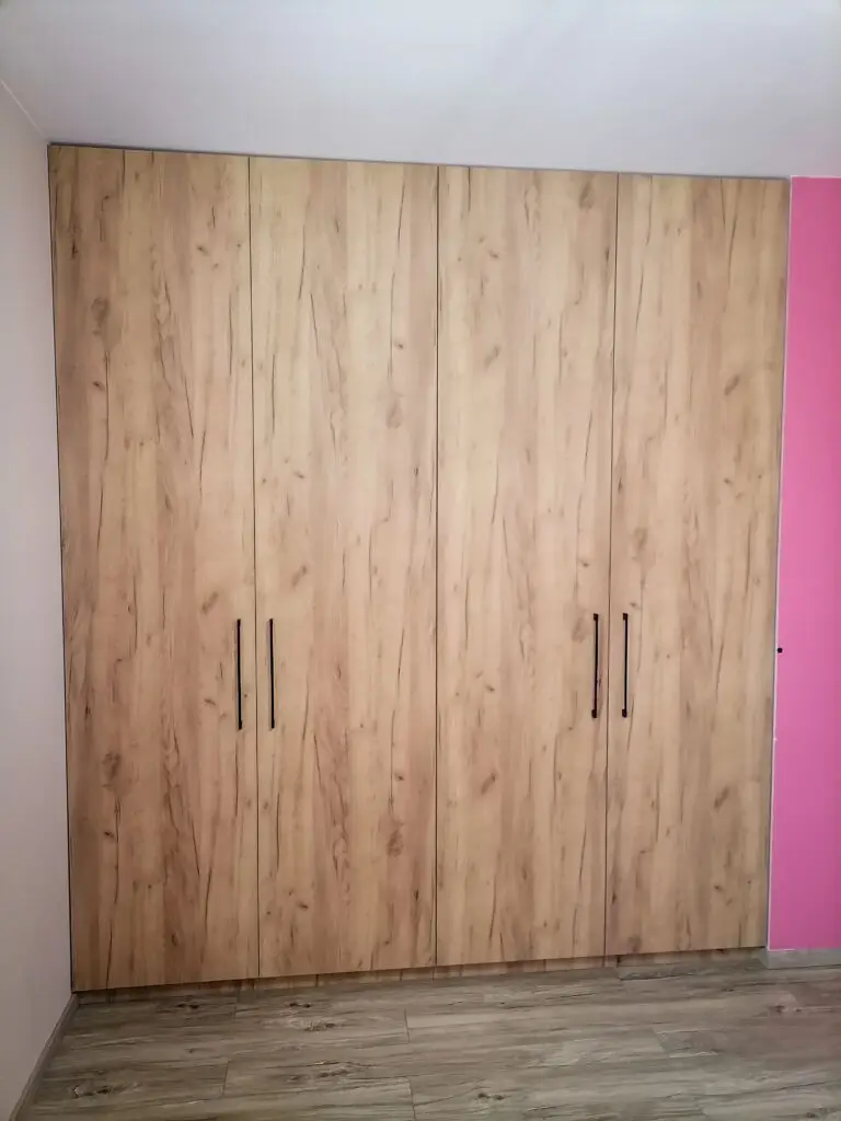 Szafa czterodrzwiowa drewniana – MS Meble Wolsztyn