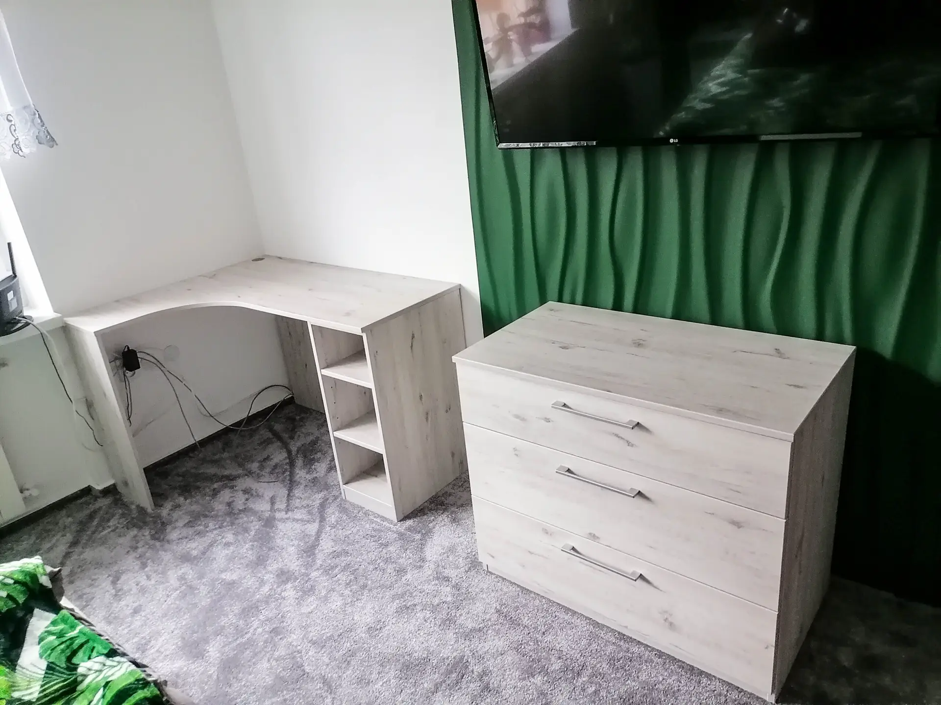 Zestaw mebli do pokoju