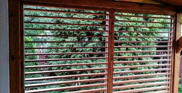 Pergola tarasowa z lamelami ruchomymi