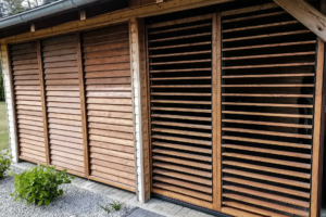 Drewniane pergole z ruchomymi lamelami